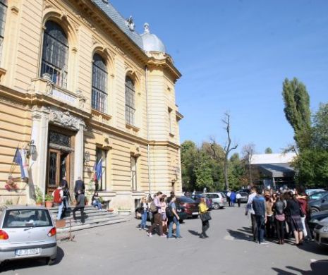 Directorul de la Medicină care făcea bani negri din rufele studenților