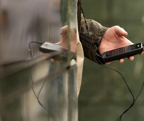 DISPOZITIVUL SECRET folosit de poliție pentru a urmări mailurile și telefoanele