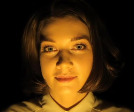 ILUZIA care te face să ÎNNEBUNEŞTI. Câte FEMEI sunt în imagine? | VIDEO