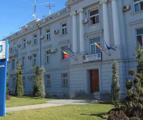 Poliţist constănţean arestat, la domiciliu, pentru muşamalizarea unui accident