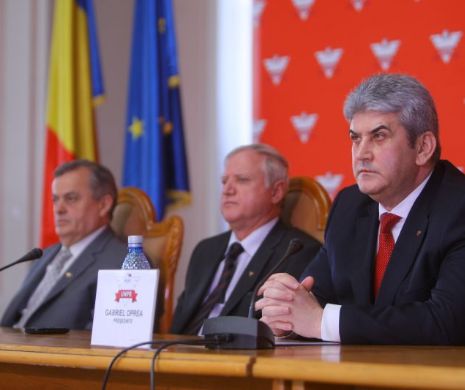 Senatorii UNPR le răspuns liberalilor "care umblă cu racolarea": Ei încearcă, dar noi susţinem Guvernul Ponta. Singurul om cu care se poate negocia este Gabriel Oprea