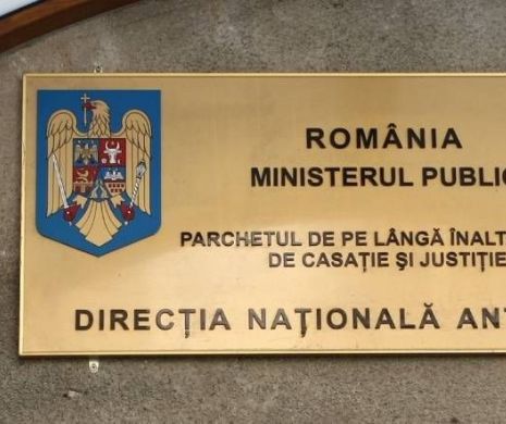 Si-a turnat partenerii, iar acum se bucura de libertate! Vezi cum a fost filmat unul dintre denuntatorii din dosarul Microsoft