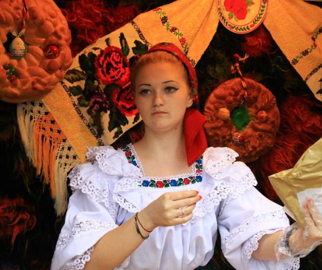 Târg de Florii şi expoziţii la Muzeul Ţăranului Român