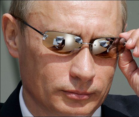 VLADIMIR PUTIN se SCALDĂ în LUX, în timp ce ruşii MOR DE FOAME. Ce deţine ŢARUL de la Kremlin | GALERIE FOTO