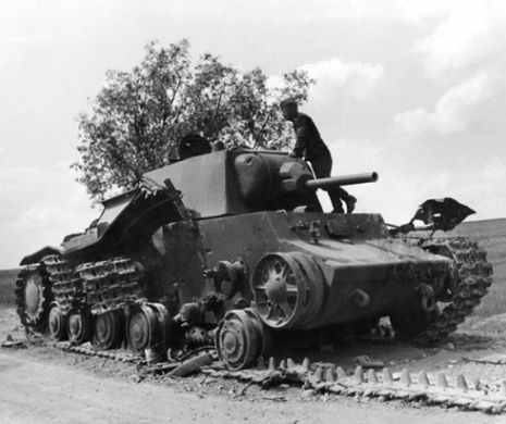 Armata germană călca URSS cu şenilele TANCURILOR. Ce au făcut NAZIŞTII în primele zile ale invaziei | GALERIE FOTO