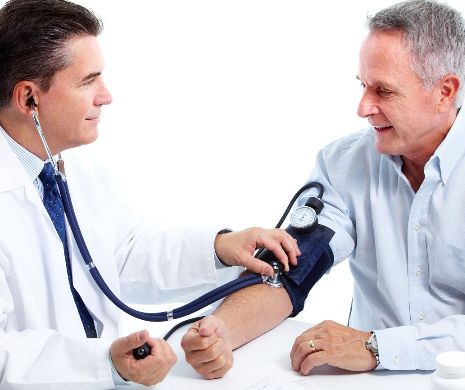 De ce trebuie măsurată tensiunea arterială la ambele brațe?