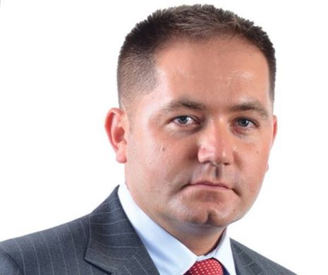 Deputatul Cornel Comșa și-a luat concediu parental