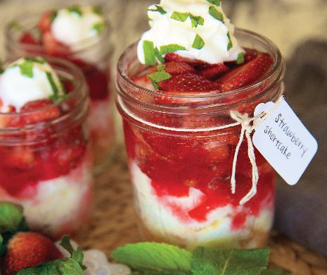 Desert de primăvară cu căpșuni ușor de realizat