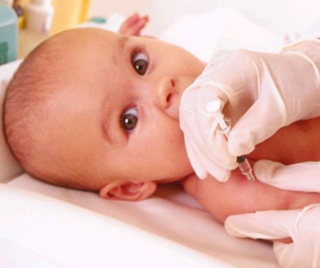 Doi bebeluși MORȚI după ce au fost VACCINAȚI