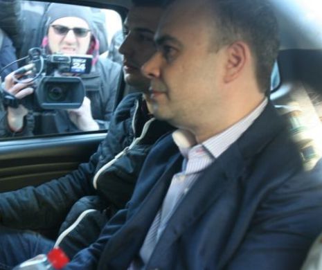 EXCLUSIV. Darius Vâlcov a recunoscut acuzaţiile DNA: “Banii găsiţi în casă îi aveam de la trei nunţi şi un botez”