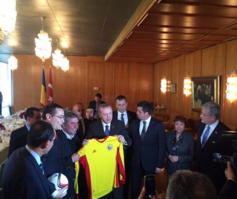 Gheorghe Hagi i-a făcut un cadou președintelui Erdogan