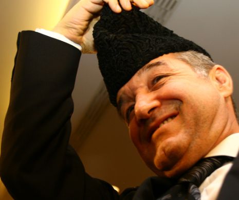 Imagini BOMBA cu Becali la stana! Cum arata patronul Stelei in copilarie