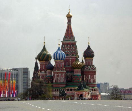 Moscova AVERTIZEAZĂ Chişinăul, după ce doi jurnalişti ruşi au fost opriţi să intre în Republica Moldova