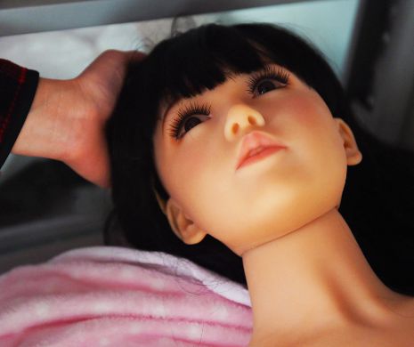 Păpușile SEXY, un accesoriu de LUX pentru bogații singuri