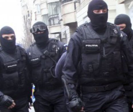 PERCHEZIŢII în Constanţa la persoane bănuite de contrabandă cu ţigarete