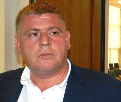 REFERAT DNA. Cristinel Bîgiu, fostul președinte al CJ Buzău păstra șpăgile la o femeie din oraș