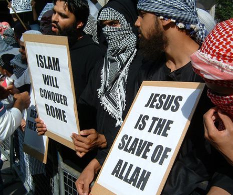 Religia cu cea mai rapidă răspândire este islamul. Peste câțiva ani musulmanii voi fi la fel de mulți ca și creștinii