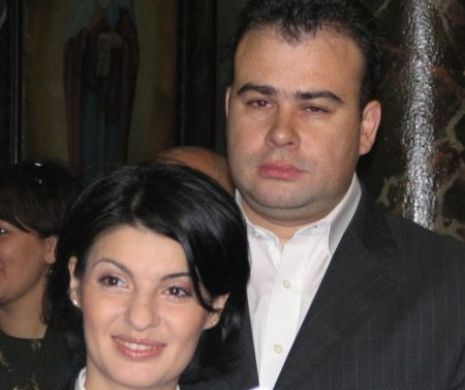 Senatul nu a primit până vineri o demisie a lui Darius Vâlcov din funcţia de senator