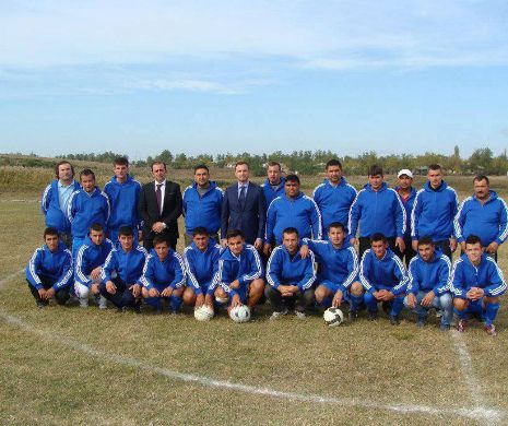 Un fotbalist a fost fugărit prin trifoi de adversari. ,,Am crezut că o să mor”