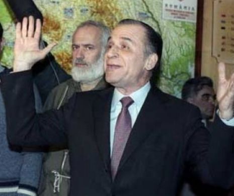 Au trecut 25 de ani de când ROMÂNII l-au votat ORBEŞTE pe Ion ILIESCU