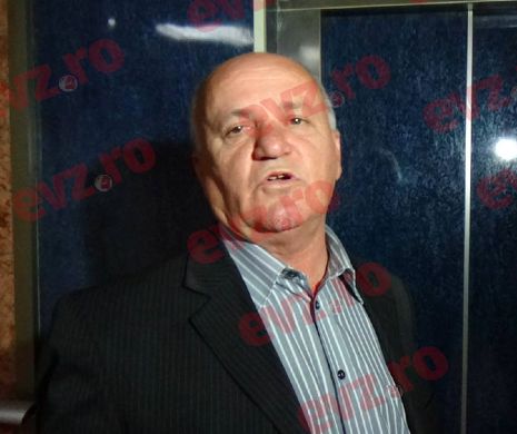 Cântărețul care oferea ”fetițe” greilor din Poliție și magistratură, ARESTAT pentru 30 de zile