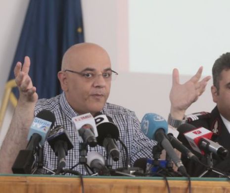 Cazul femeii care s-a aruncat de pe bloc. Pernele sunt folosite doar pentru sinucigașii vorbăreți