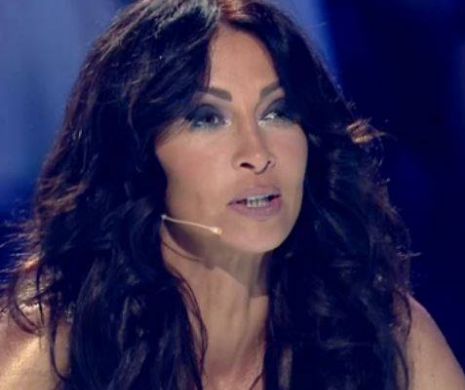 Cum arată MIHAELA RADULESCU în culisele de la Românii au talent. DIVA fără farduri şi cu părul în dezordine