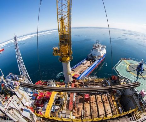 Cum arată o platformă petrolieră din Rusia | Galerie Foto