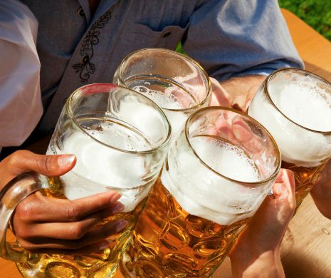 De 1 Mai, românii vor bea 155.000 de hectolitri de BERE. Câţi bani vor ajunge la Buget