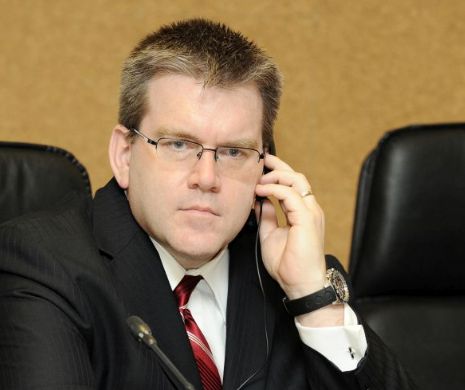 Dean Thompson, la Parlament, în birou la Zgonea. Ambasada SUA: Urmărim îngrijorările generate de amendamentele propuse în Parlament la Cp şi Cpp