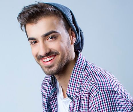 Exclusiv! Ce face Liviu Teodorescu în dormitor ,,Camera mea e un fel de laborator"