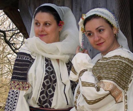 Feminitate şi împodobire