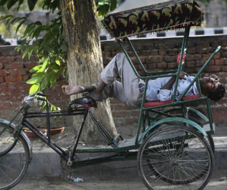 INDIA: Valul de căldură UCIGAŞ