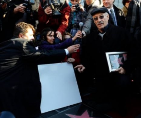 PE CINE OMAGIEM? Numele lui Victor Rebengiuc, scris GREŞIT pe steaua de pe Aleea Celebrităţii