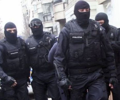 PERCHEZIŢII la Liceul Nichita Stănescu din Capitală