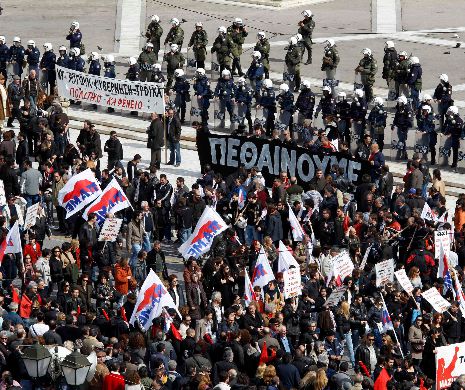 Prăbuşirea băncilor greceşti: Scenariul apocaliptic pentru care FMI are un plan de rezervă