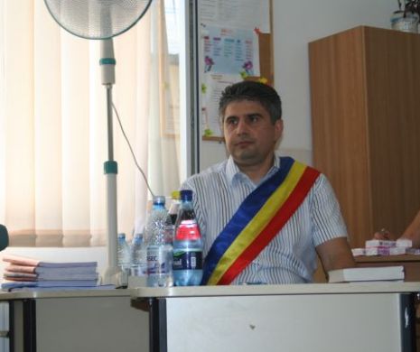 Primarul reales din celulă nu poate justifica 963.000 de euro
