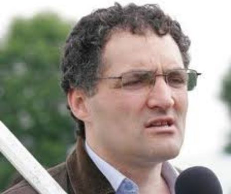 Primarul şi viceprimarul din Miercurea Ciuc, cercetaţi pentru corupţie, suspendaţi din funcţii