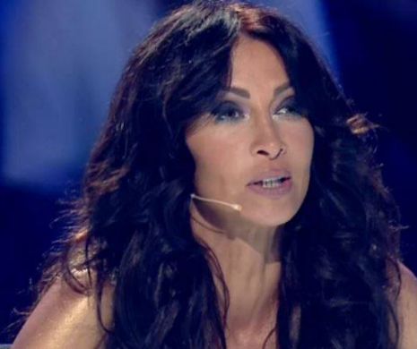 Se mărită MIHAELA RĂDULESCU? Andi Moisescu pare să ştie ceva