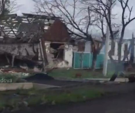 SEPARATIŞTII RUŞI au DISTRUS un SAT ÎNTREG. Ce a filmat o bloggeriţă rusoaică în satul ucrainean | VIDEO ŞOCANT