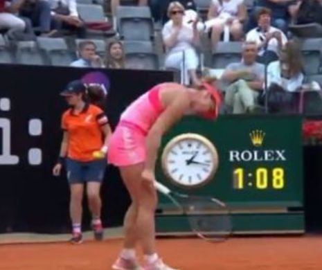SOCANT! Simona Halep si-a iesit din minti si a distrus racheta pe teren! Scene VIDEO incredibile