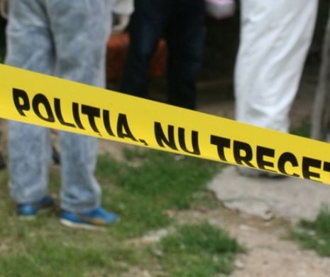 TRAGEDIE. Doi tineri au MURIT după ce s-au aruncat de pe un bloc cu 10 etaje