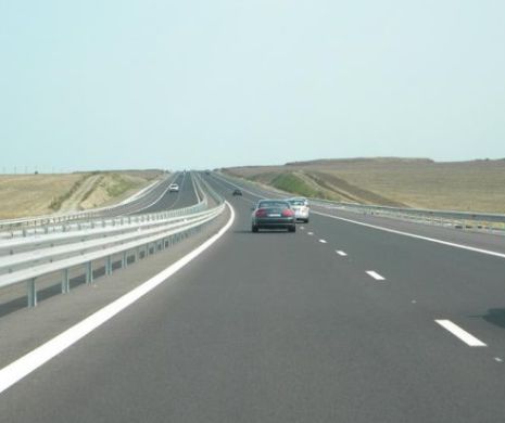 Viteză AMEŢITOARE pe Autostrada Soarelui. Un şofer a dat RADARUL peste cap