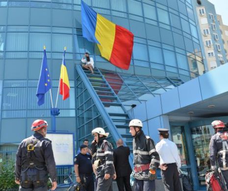 Avertisment verbal de la CSM pentru Victor Ponta