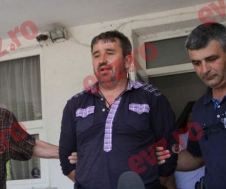 Cum arată bărbatul care a vrut să-l DEZGROAPE pe Arsenie Boca