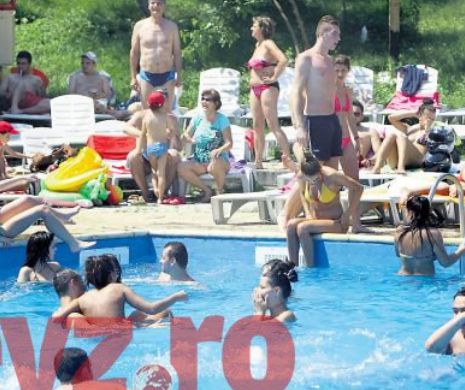 Dezvăluire ŞOCANTĂ. Ce PERICOL îi paşte pe românii care merg la piscină