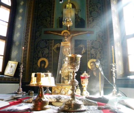 La trântă cu Sfinții