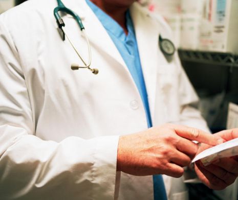 Medicul care a luat de 199 ori MITĂ într-o lună a fost condamnat la închisoare cu EXECUTARE. Decizia este DEFINITIVĂ