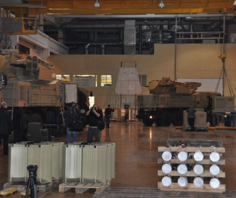 Percheziții la contrabandiștii de arme