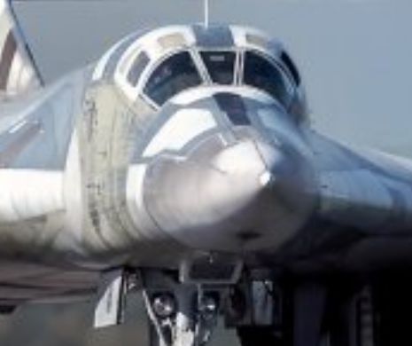 Rusia ÎNGHEAŢĂ de SPAIMĂ nordul EUROPEI. Ce manevre fac BOMBARDIERELE ruseşti în zona arctică | VIDEO